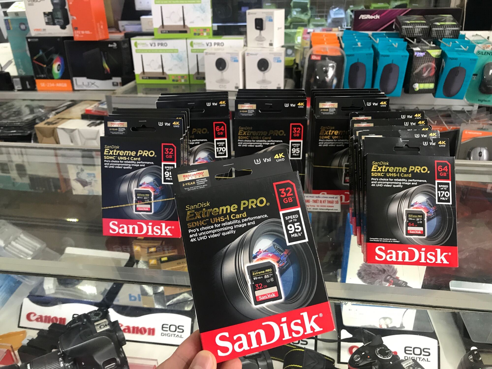 Thẻ nhớ SDXC SanDisk Extreme Pro 64GB 200MB/s U3 V30 1133x chính hãng