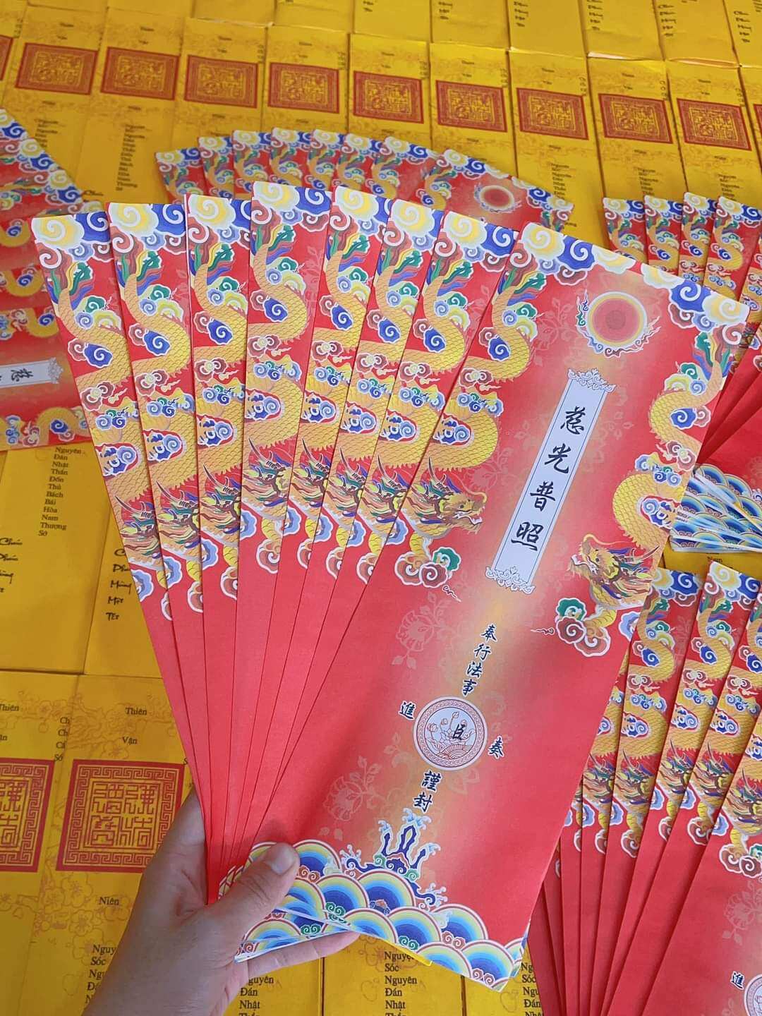 Bộ Sớ Tết 8 lá sớ kèm vỏ