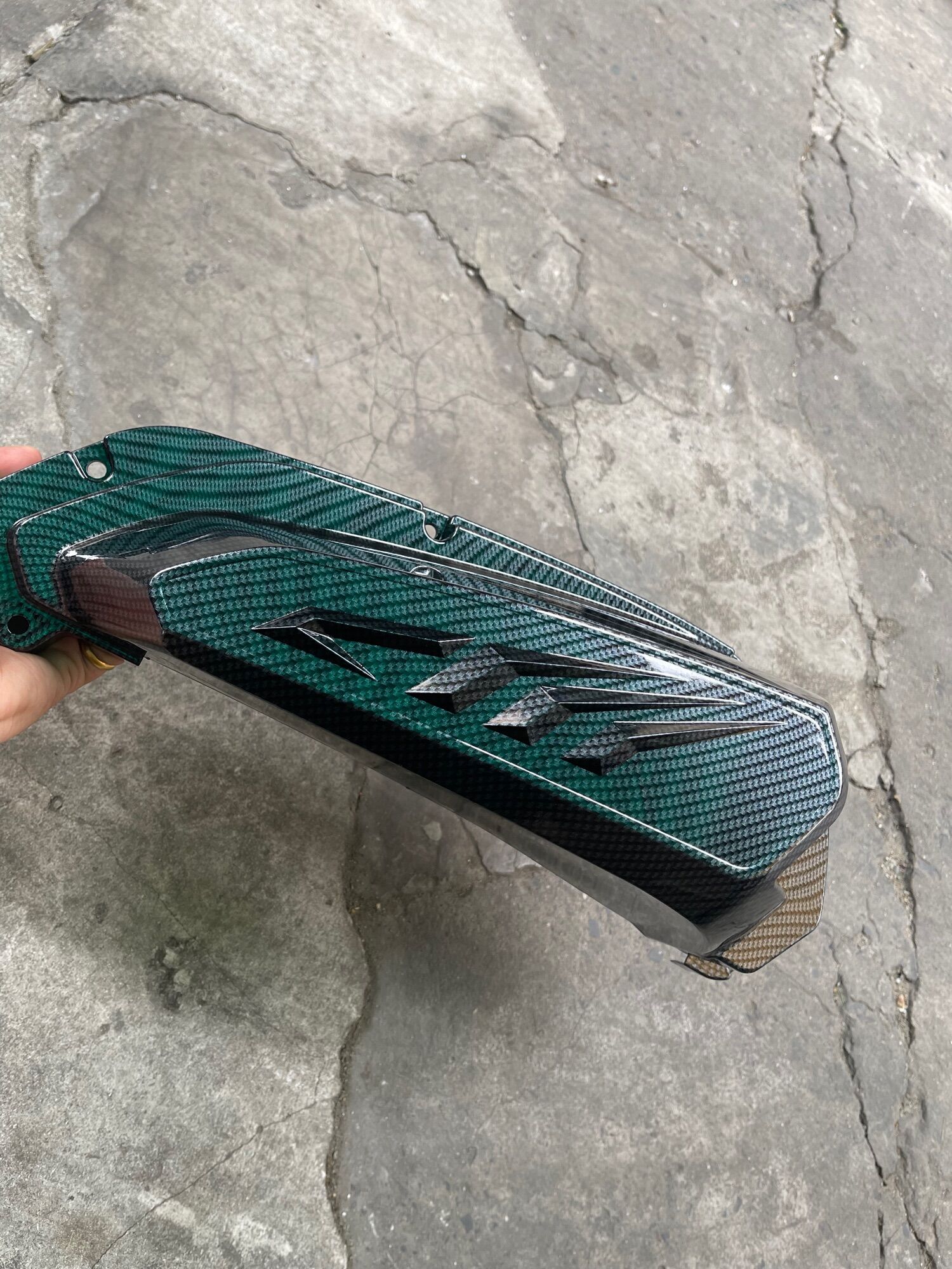 Ốp Pô E SH350i Carbon