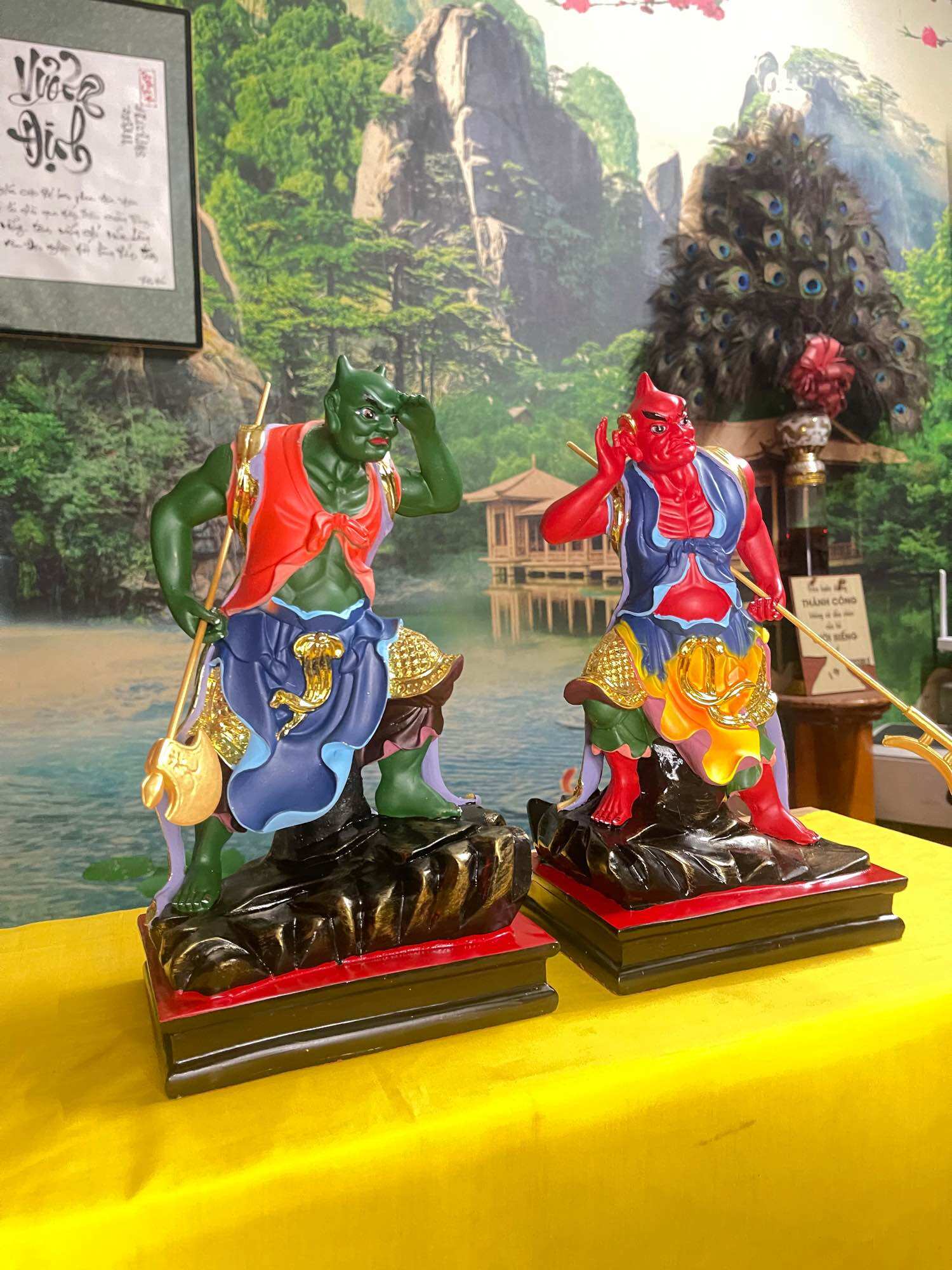 Tượng Thiên Lý Nhãn Thuận Phong Nhĩ
