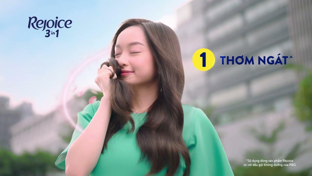 Dầu gội REJOICE Siêu Mềm Mượt 48h 1,2L