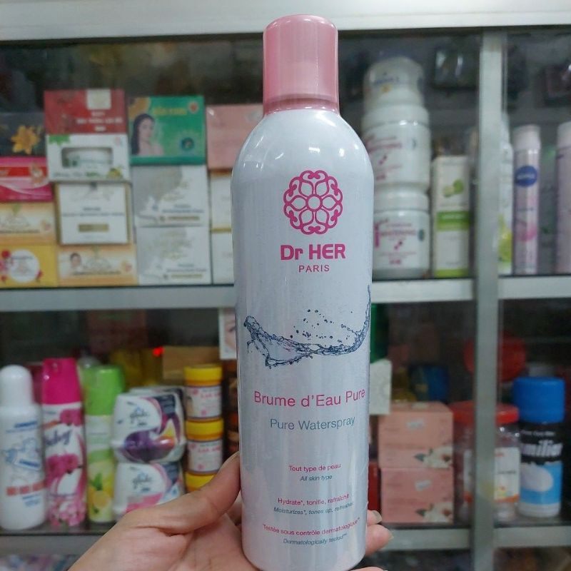 Xịt khoáng cấp ẩm pháp dr her 150ml, đồng thời giữ lớp trang điểm lâu trôi, bền màu