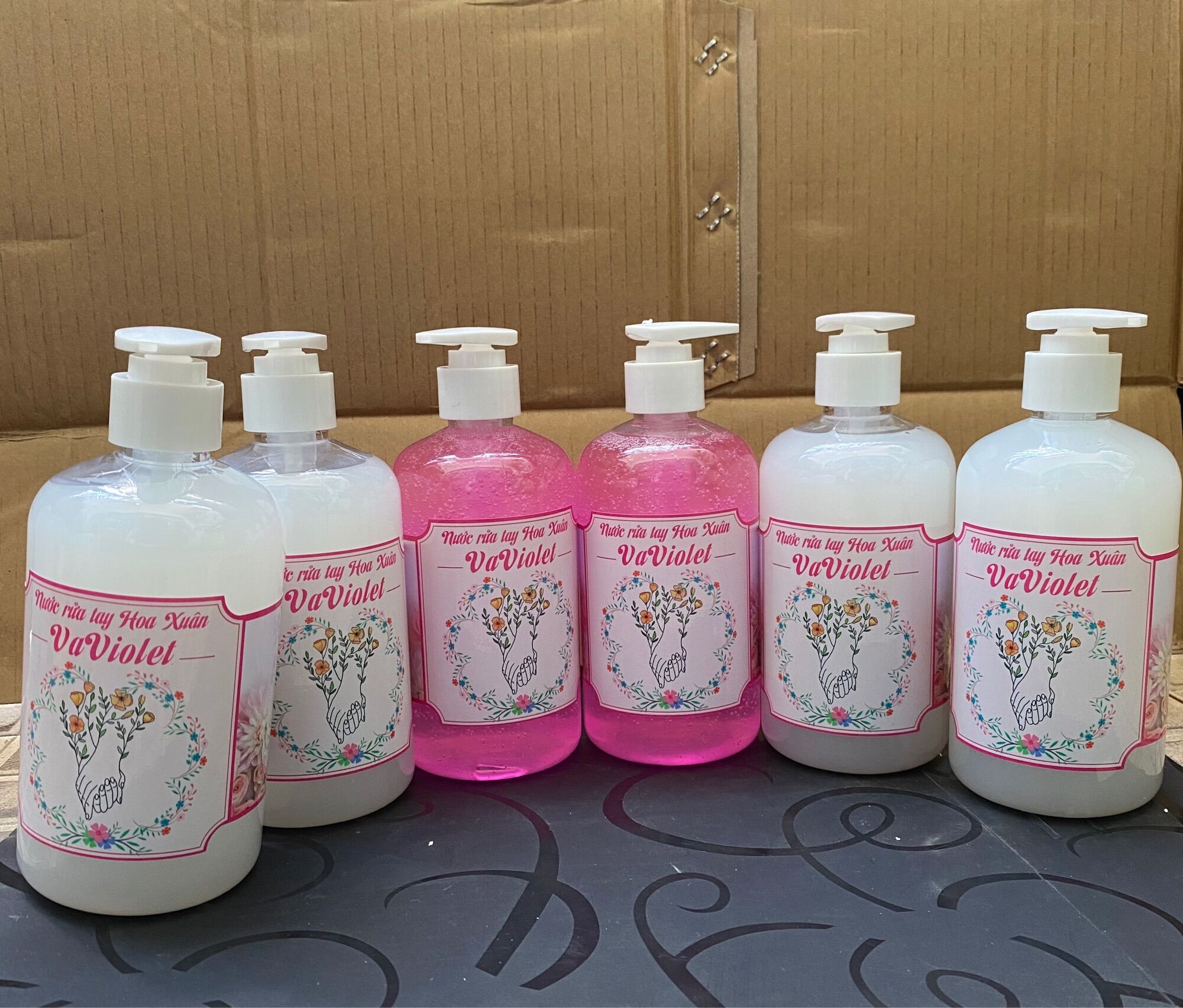 Nước rửa tay hương Hoa (chai 500ml)