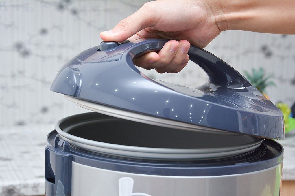 Sharp 1.8 Liter Rice Cooker Ks-Nr191Stv [Genuine Products with 12 Months Warranty]
