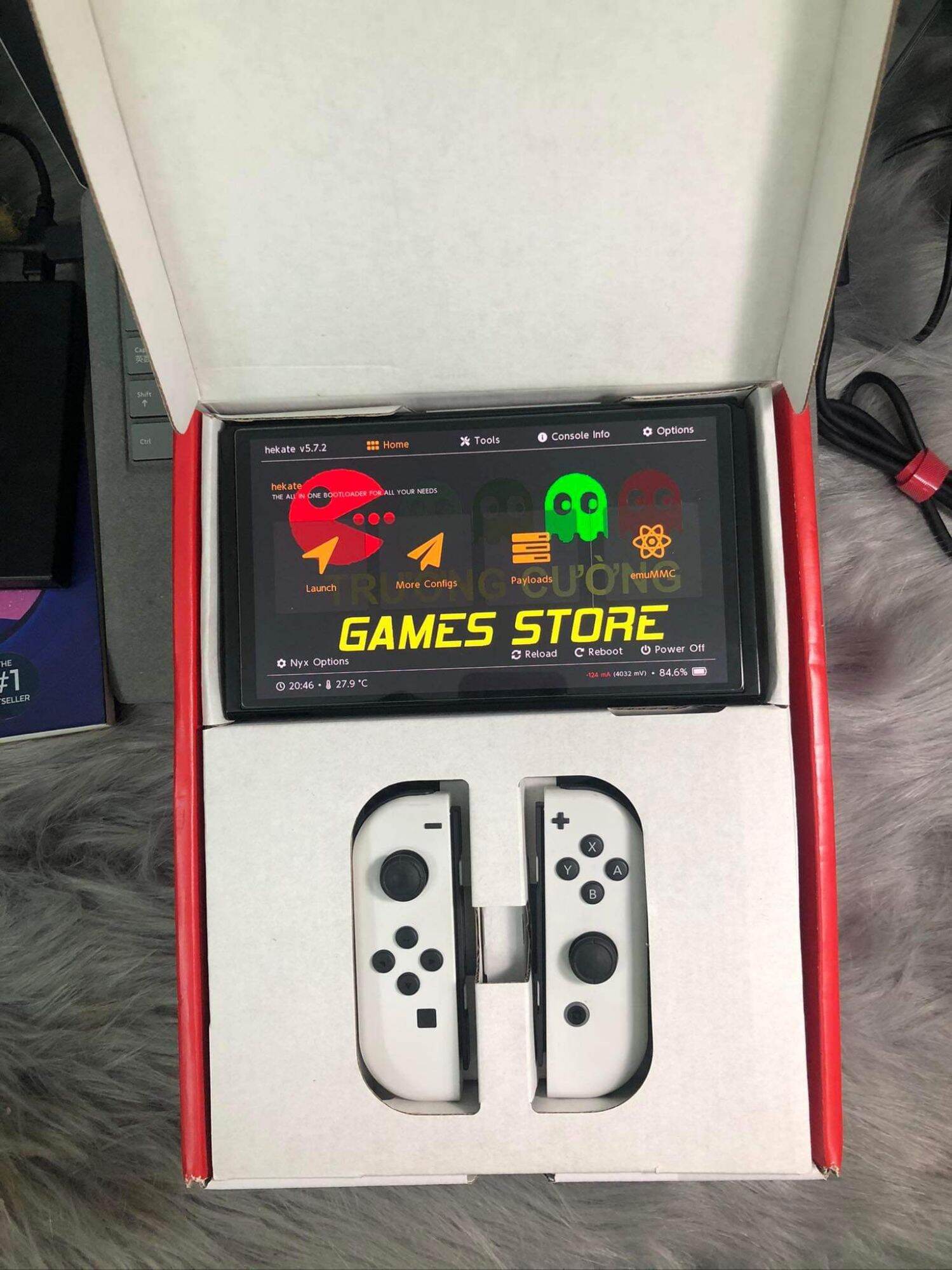 Nintendo Switch Oled - Hắc ám