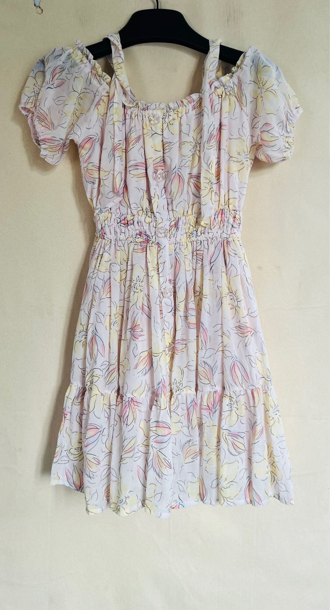 Đầm hoa trễ vai sz s, new 99%