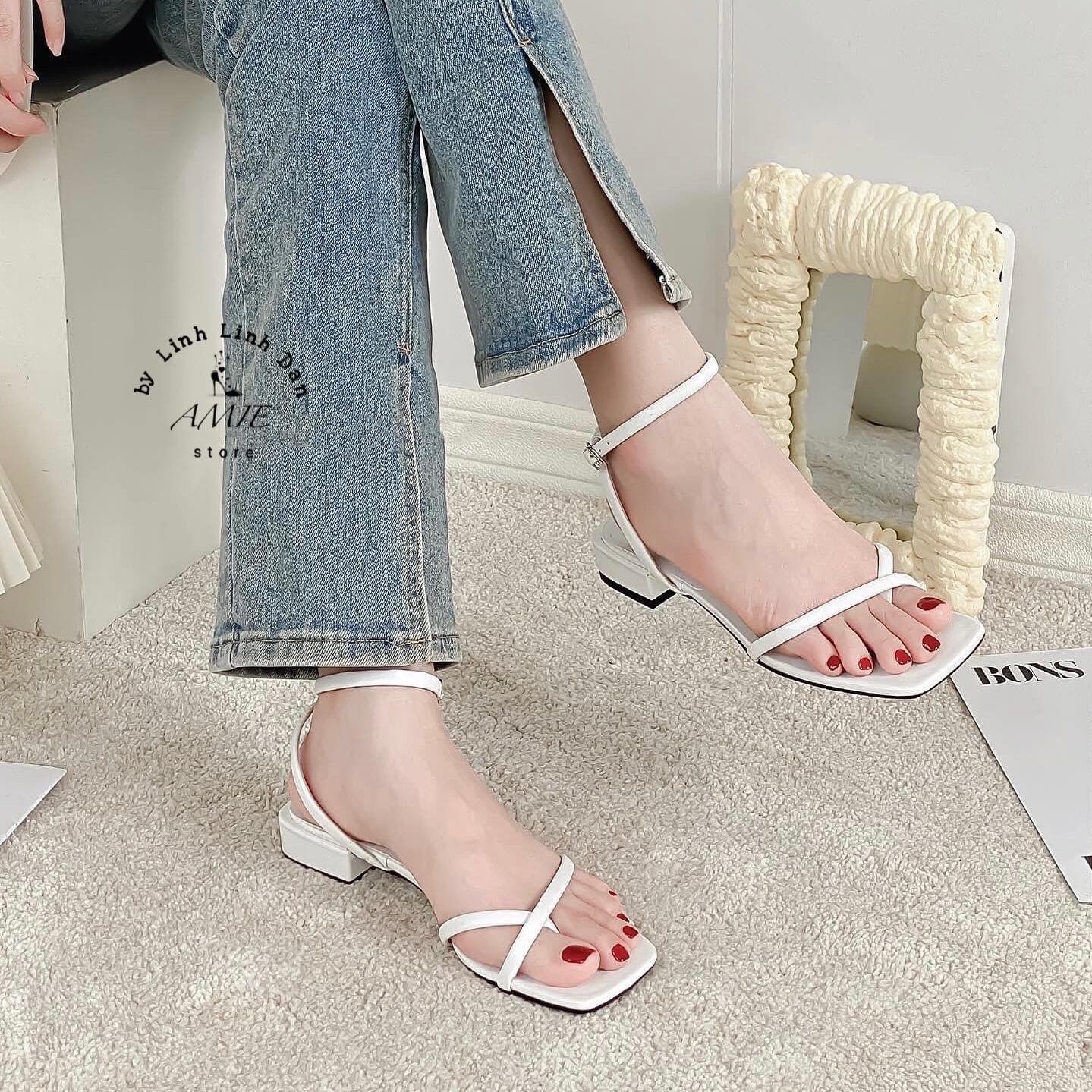 Sandal Quai Mảnh Xỏ Ngón