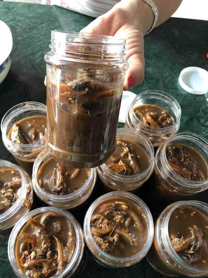 2 HỦ Mắm Cái Cá Cơm Nguyên Con_ Quảng Ngãi ( Loại 400gr 1 hủ)