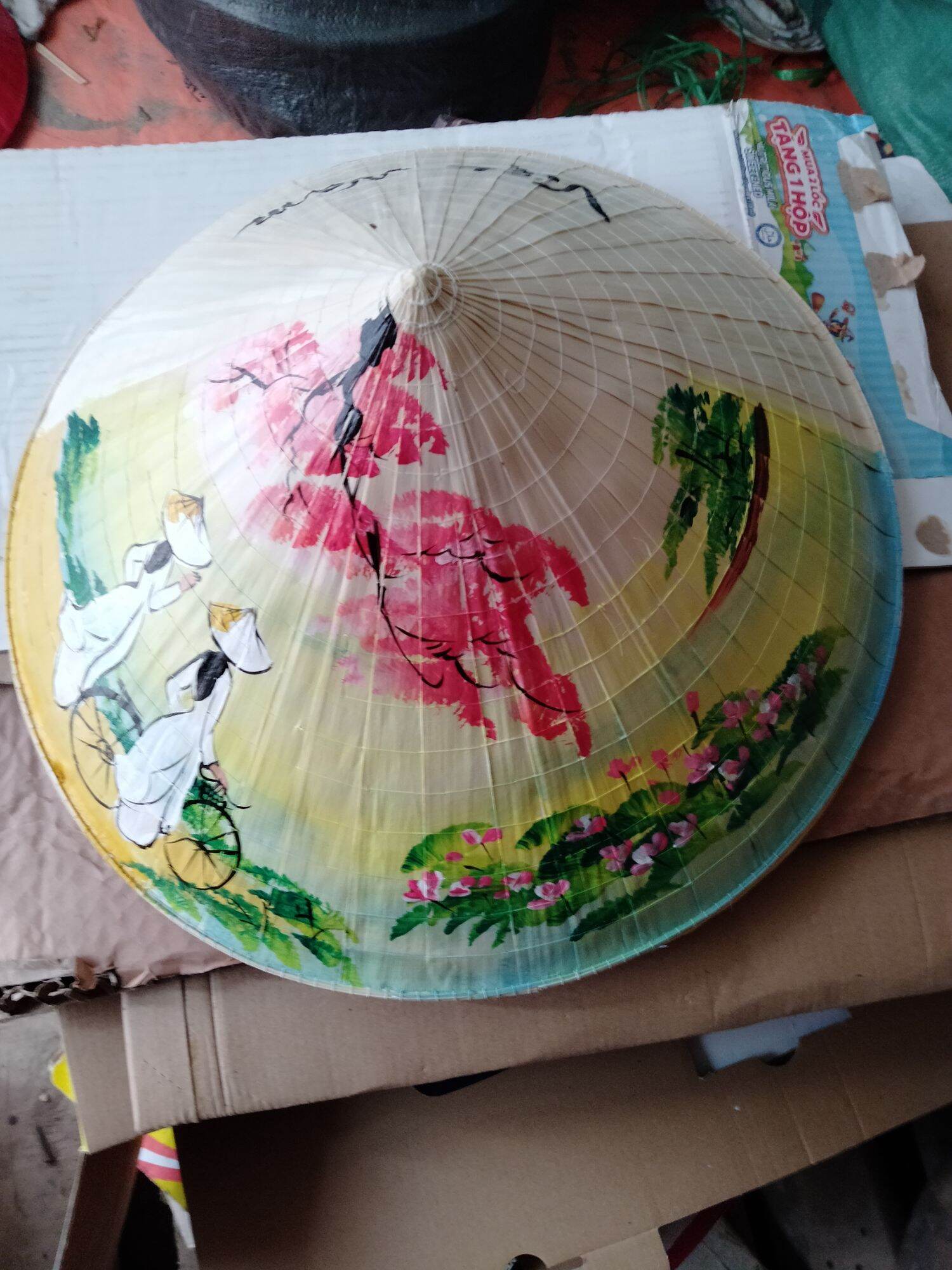 combo 2 nón lá vẽ tranh theo yêu cầu