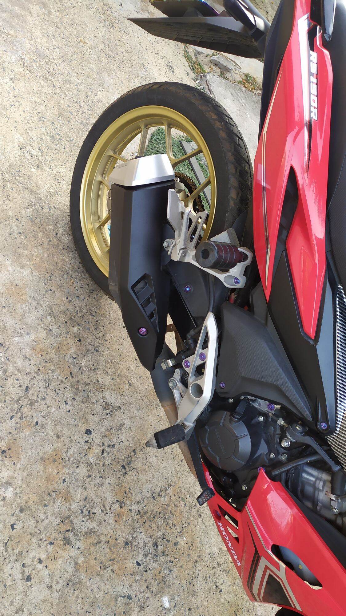 ốp pô winner x kiểu Malay