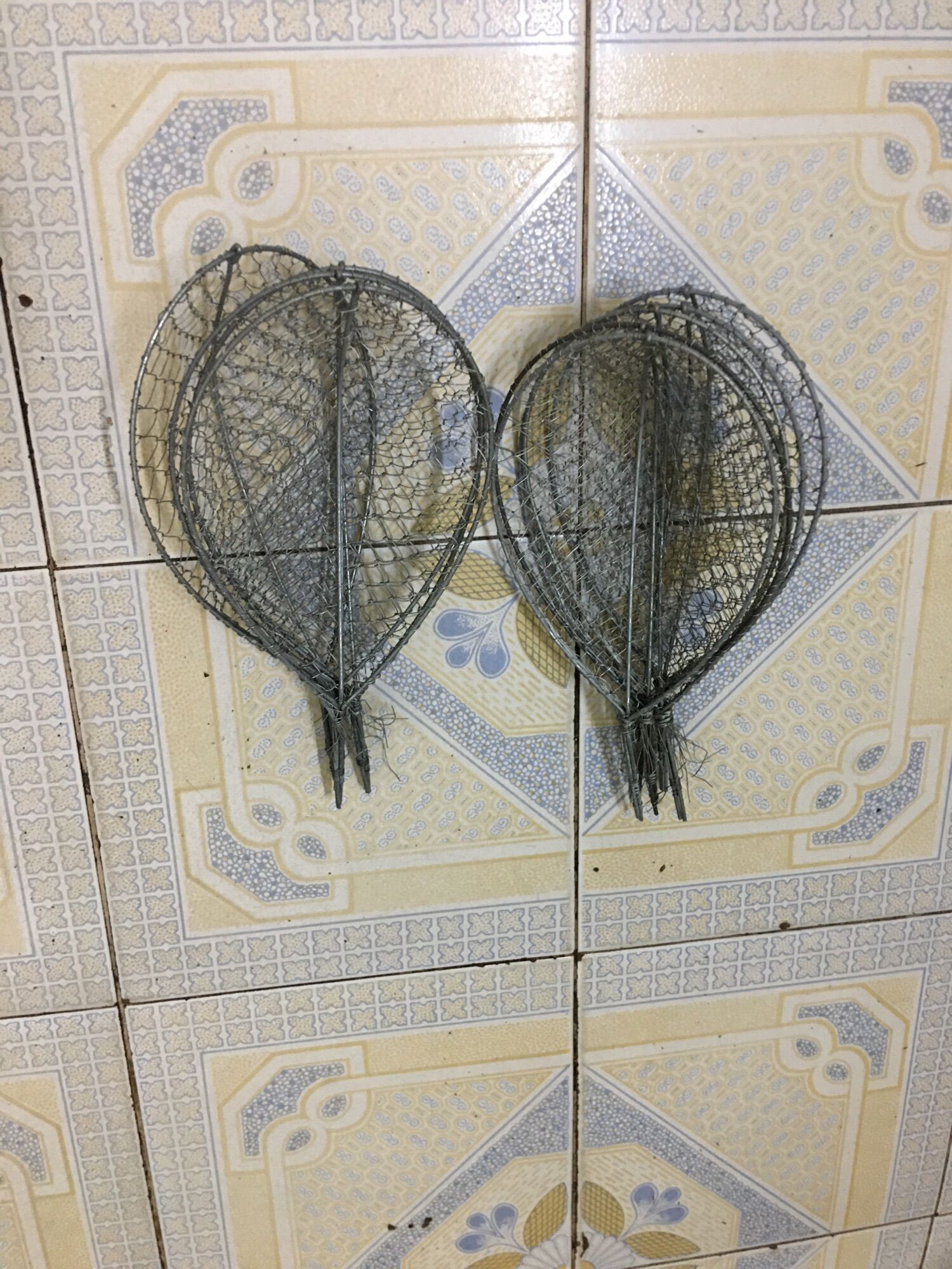 VỢT CÁ ĐIỆN LƯỚI KẼM