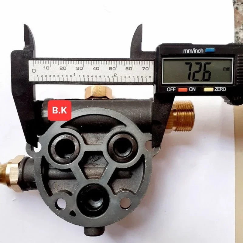 Đầu bơm máy rửa xe gia đình đầu bé