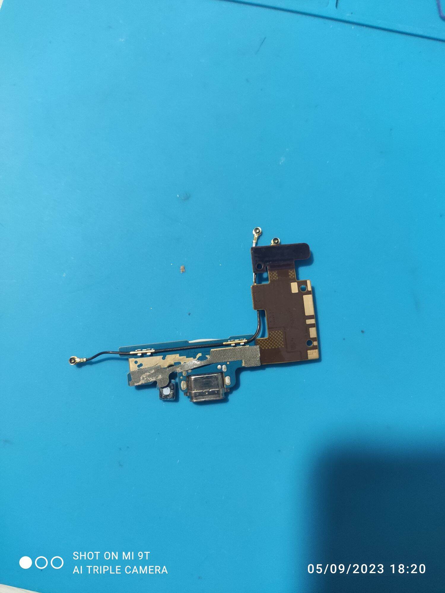 cụm sạc lg v50 thinq