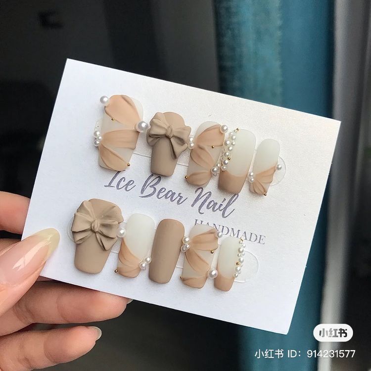 Nail box. set 10 móng tay hoặc chân gắn charm