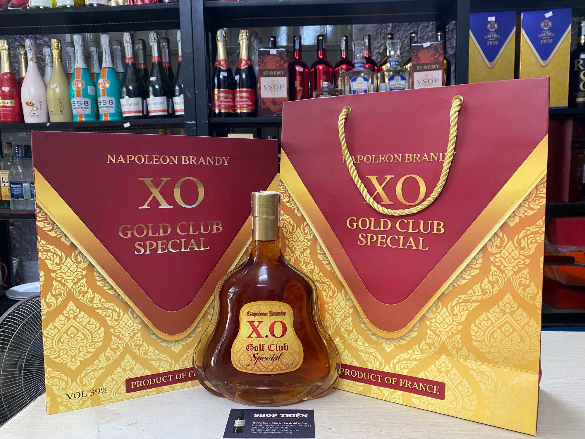 Rươu Napoleon Brandy XO Có Vảy Vàng GOLD CLUB Special 40% 700ml