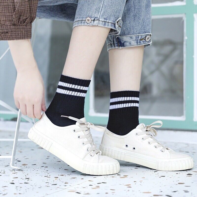 Tất kẻ sọc hàn quốc