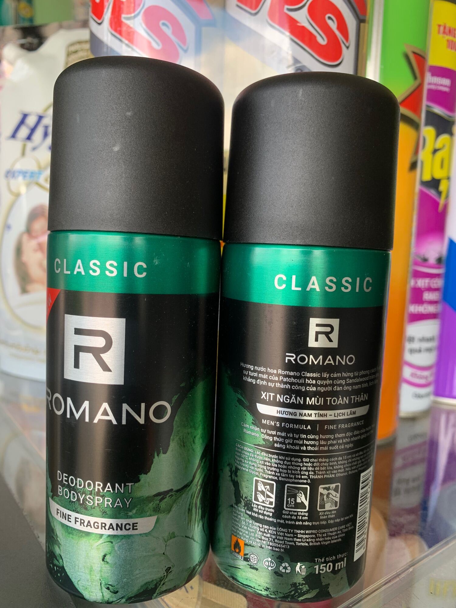 Combo 2 chai xịt khử mùi Romano hương nước hoa Classic 150ml