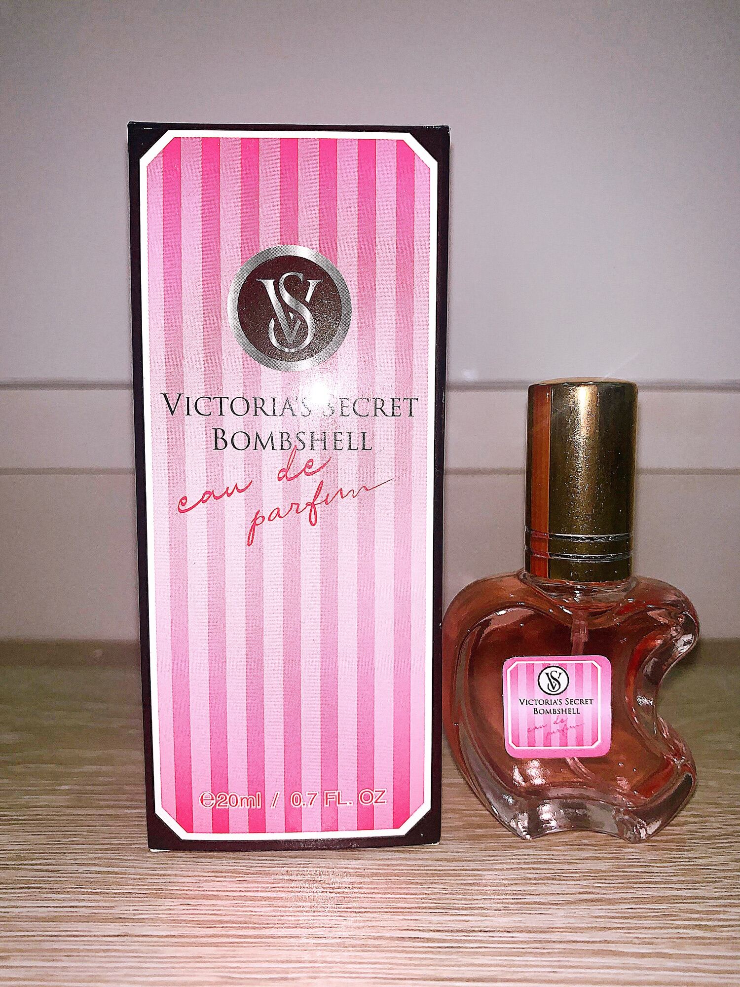 [Chính Hãng] Nước Hoa Mini Victorias Secret Bombshell 20Ml (Mẫu Táo)