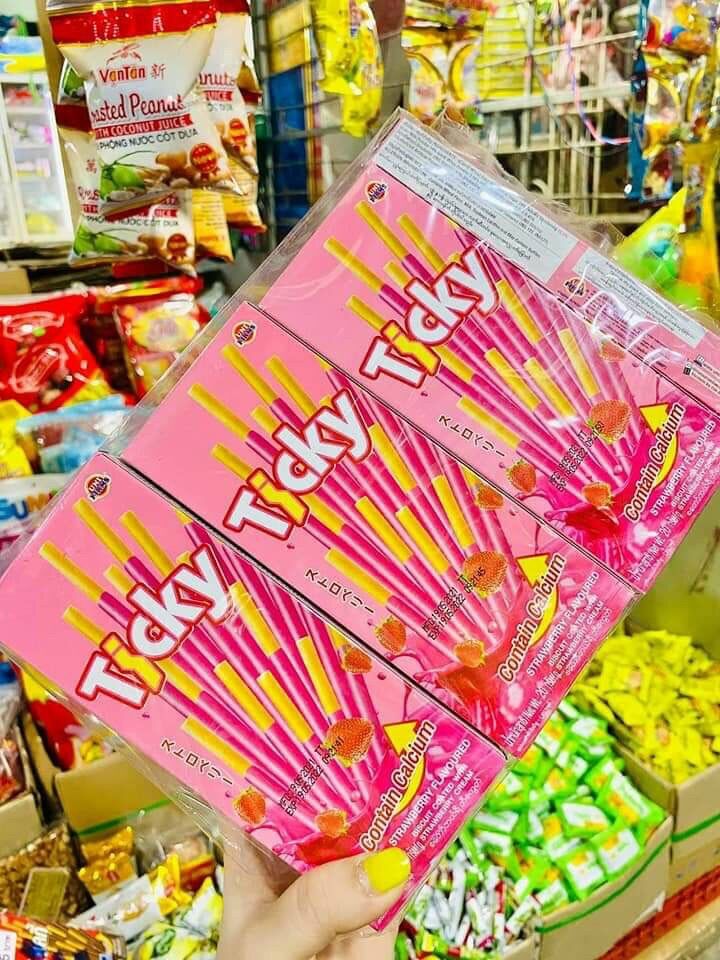 Bánh que ticky 65k/ lốc