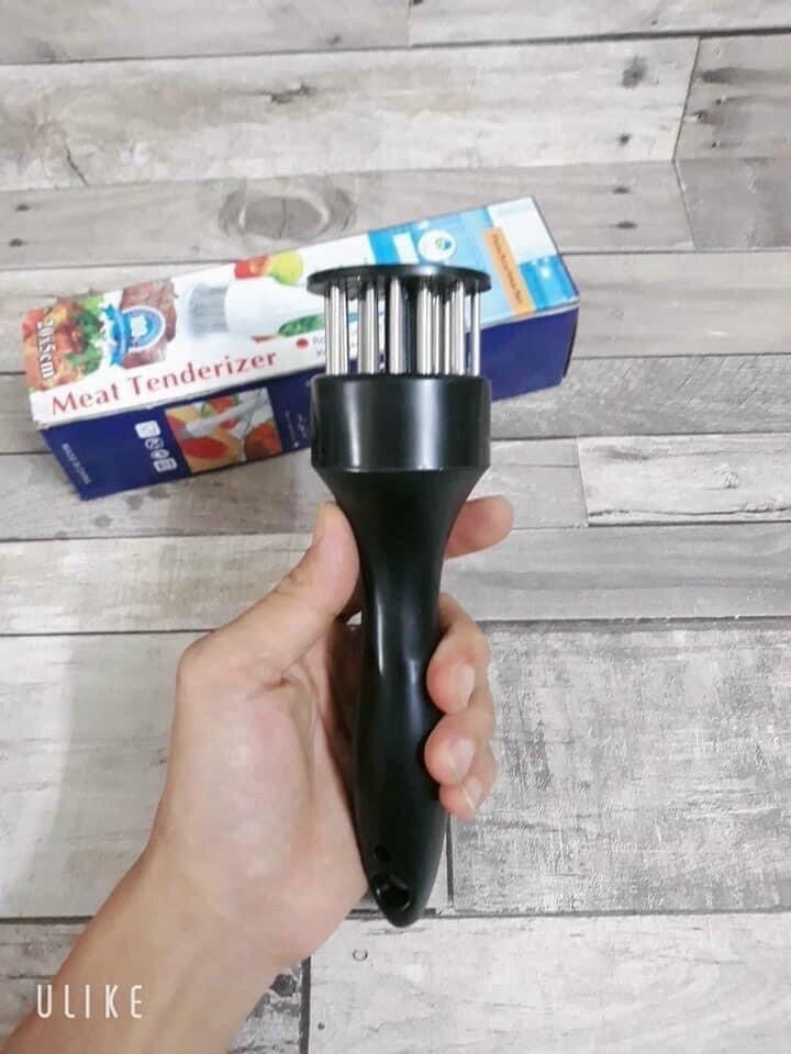Dụng cụ xăm thịt,mềm thịt tiện lợi