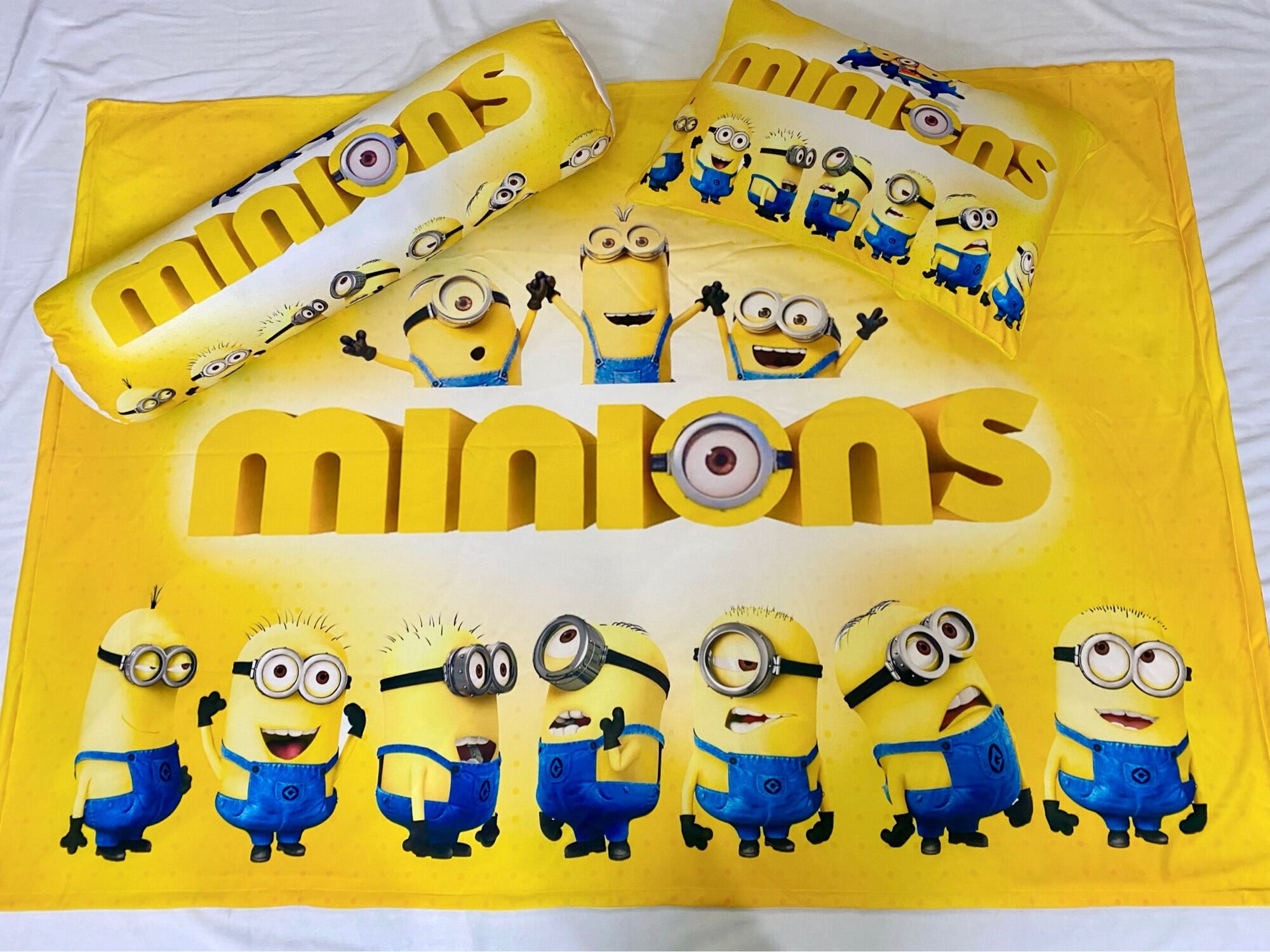 Vỏ gối và chăn Minion (bán lẻ từng món)