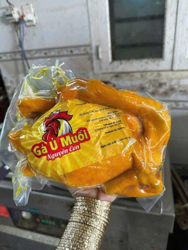 Gà ta ủ muối hoa tiêu nguyên con (giao Hỏa tốc tphcm)