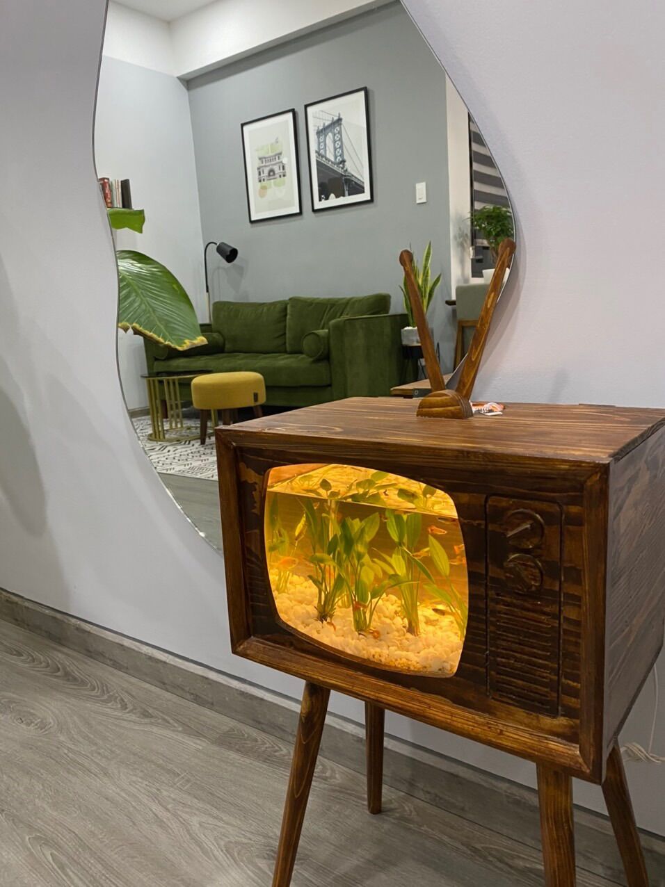 BỂ CÁ GỖ TIVI VINTAGE