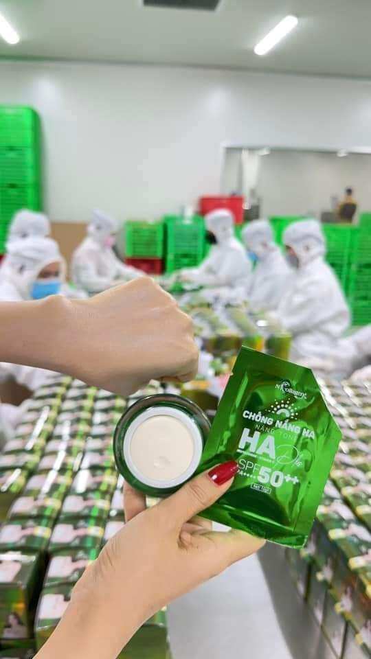 (TẶNG KÈM GÓI CHỐNG NẮNG)KEM FACE NHÂN SÂM XANH  N_COLAGEN
