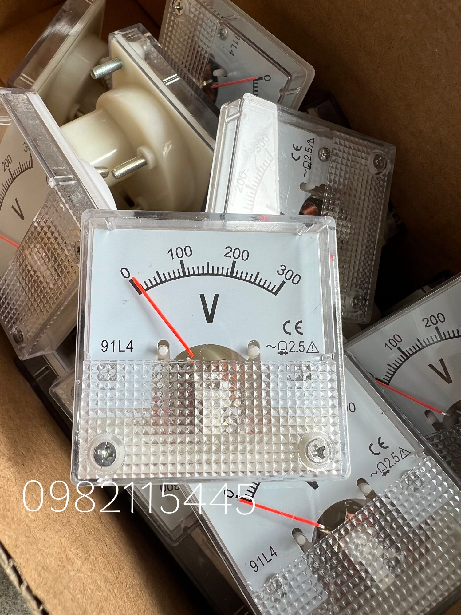 Đồng hồ đo điện kế AC máy phát điện 300v