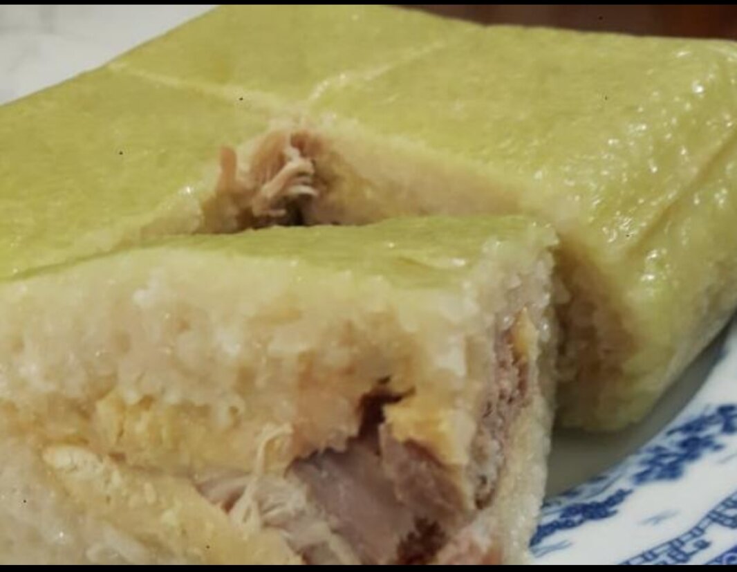 3 cái bánh chưng lớn MẶN cô tư đặc sản bình định(1 cai 400gram)