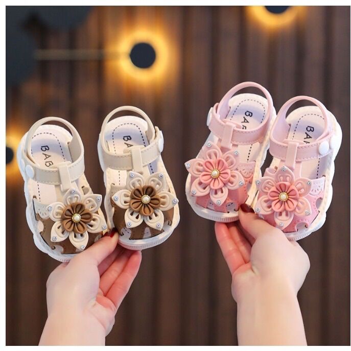 Dép sandal tập đi cho bé gái