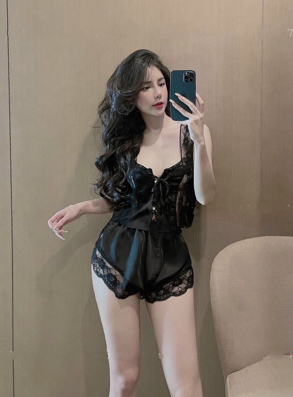Đồ mặc nhà áo dây quần ngắn chất satin siêu đẹp