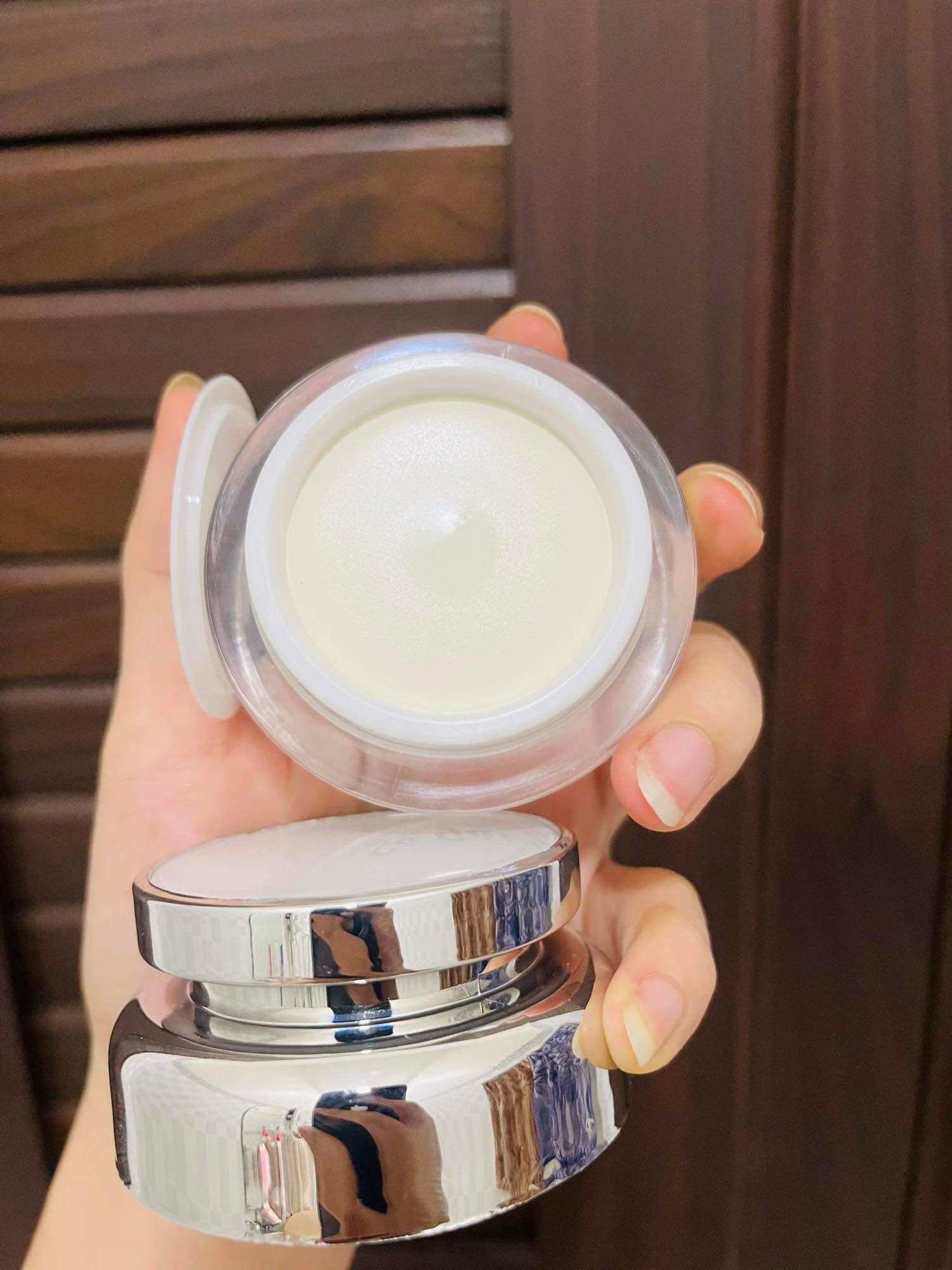 Kem face sữa cô gái núi