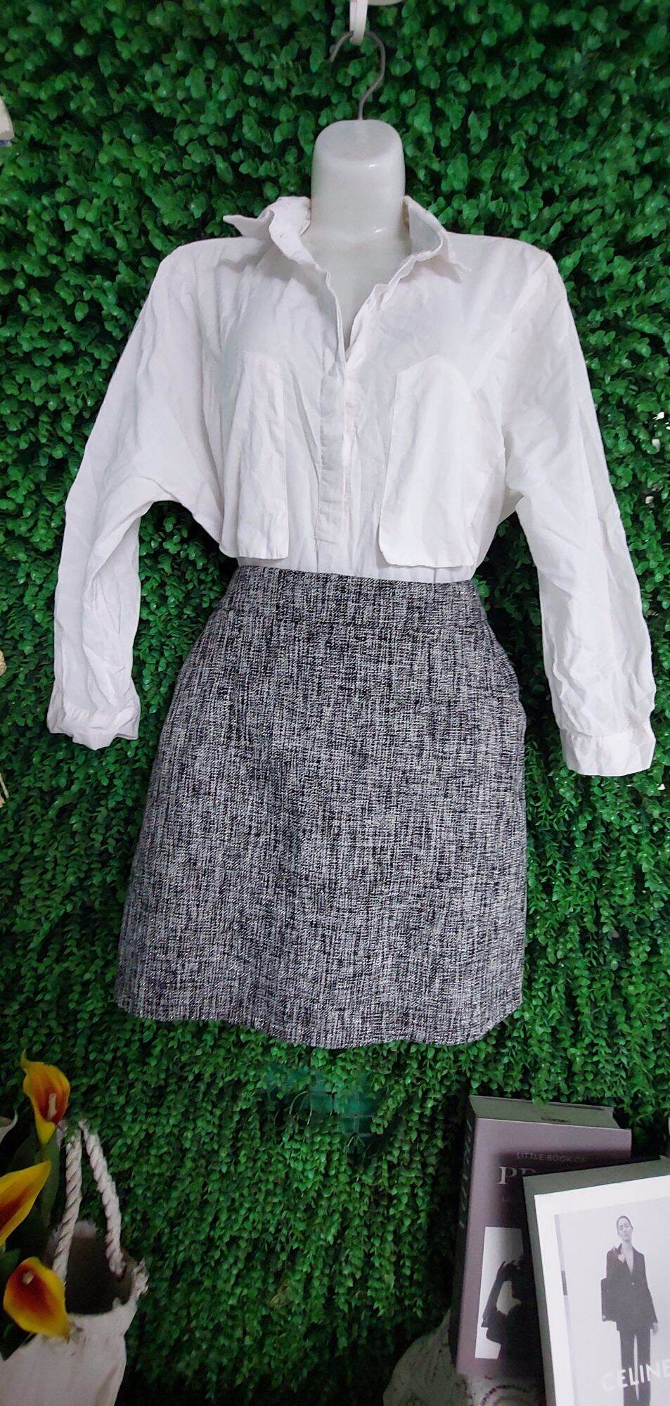Thanh lý set trang phục size S. dưới 48kg. gốm chân váy len và áo sơmi trắng