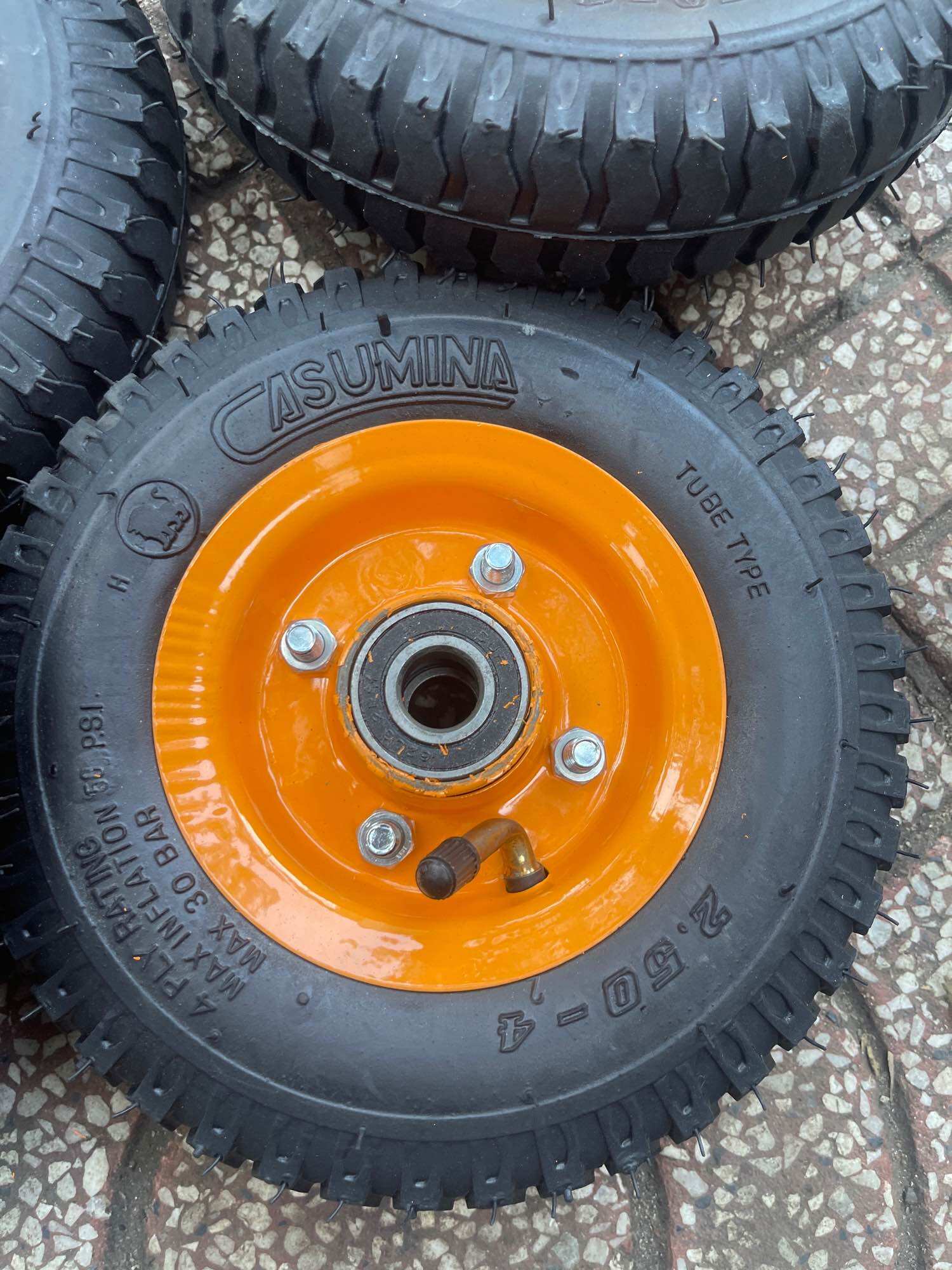 [HCM]Bánh xe đẩy bơm hoi 250-4 casumina (23cm)