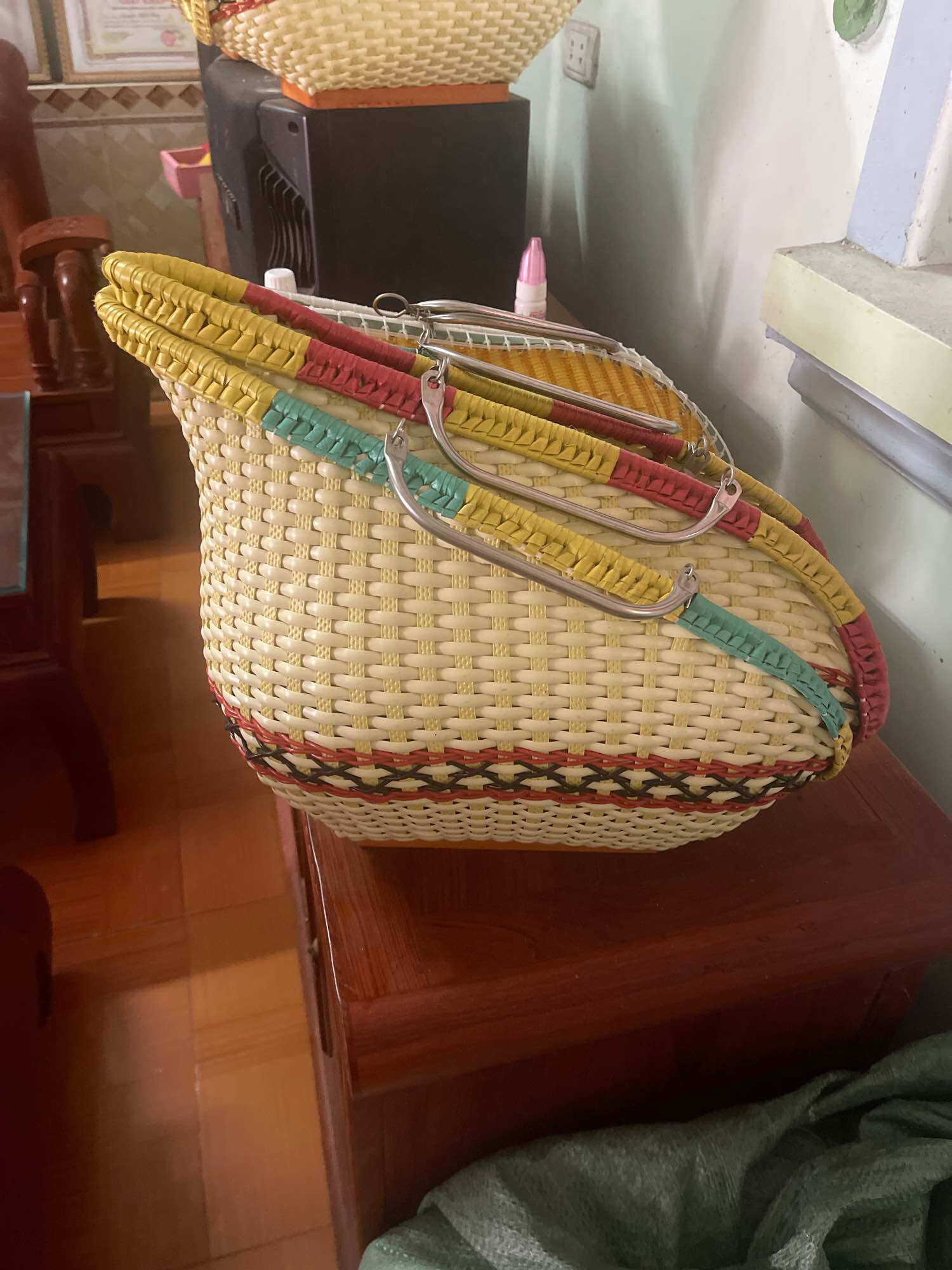 Làn đựng gà, giỏ gà nan to cho gà chọi, gà đá