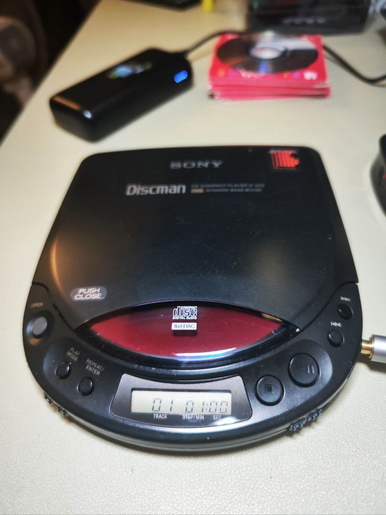 Máy nghe đĩa CD