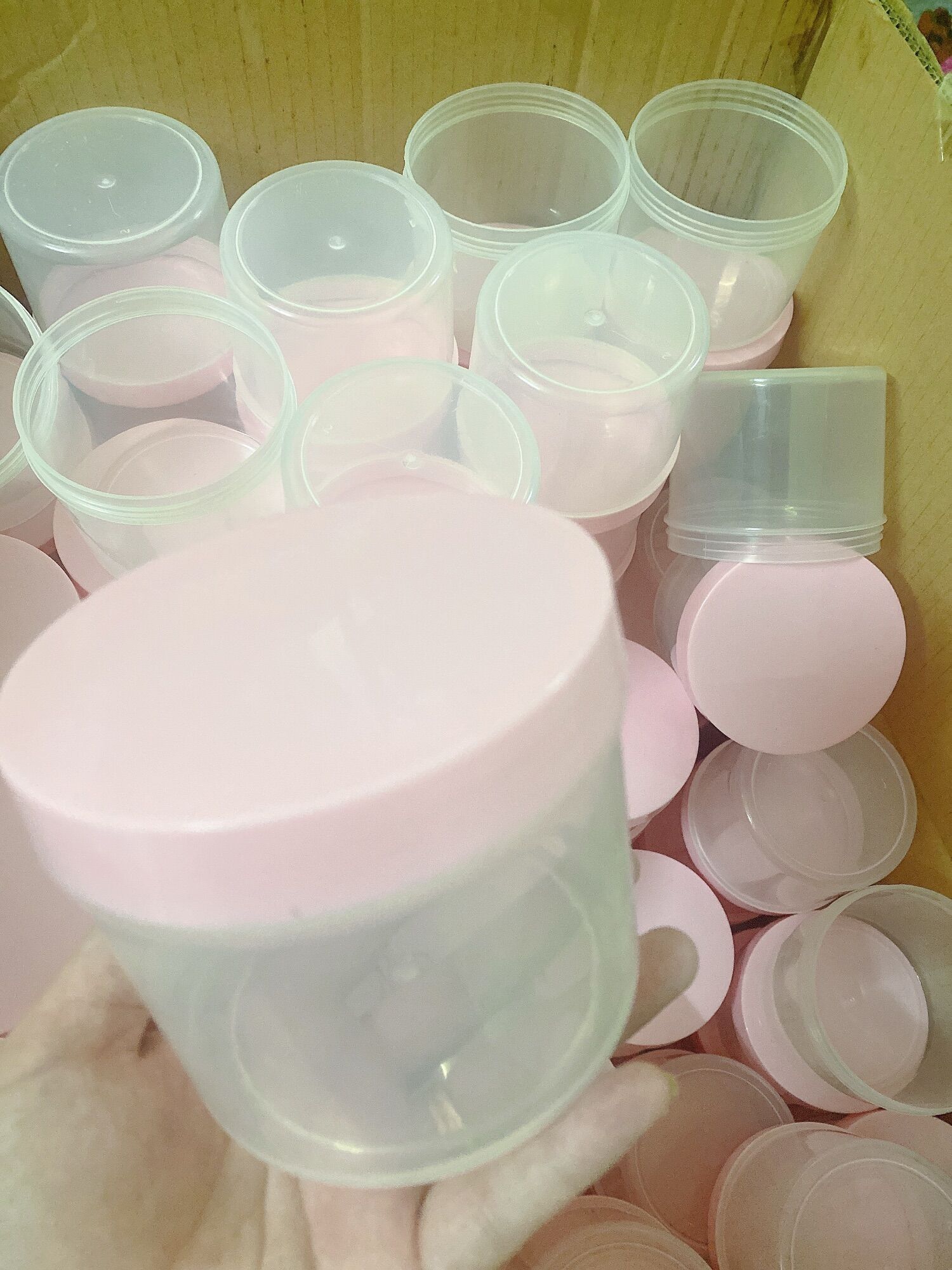 Hủ nắp hồng 500g xinh xắn đẹp hơn trọng hình