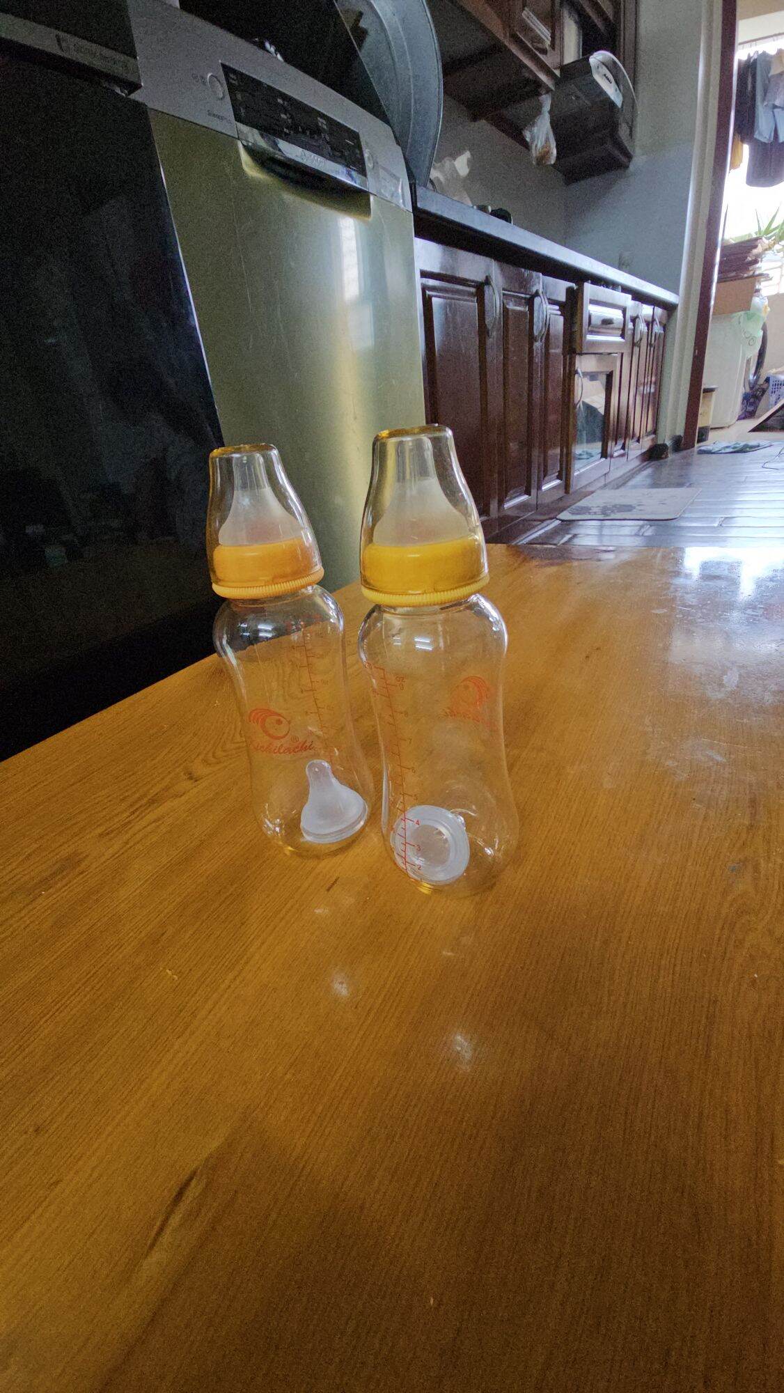 Bình sữa kichilachi loại 270ml cổ hẹp núm ti mềm[tặng kèm 1 núm]