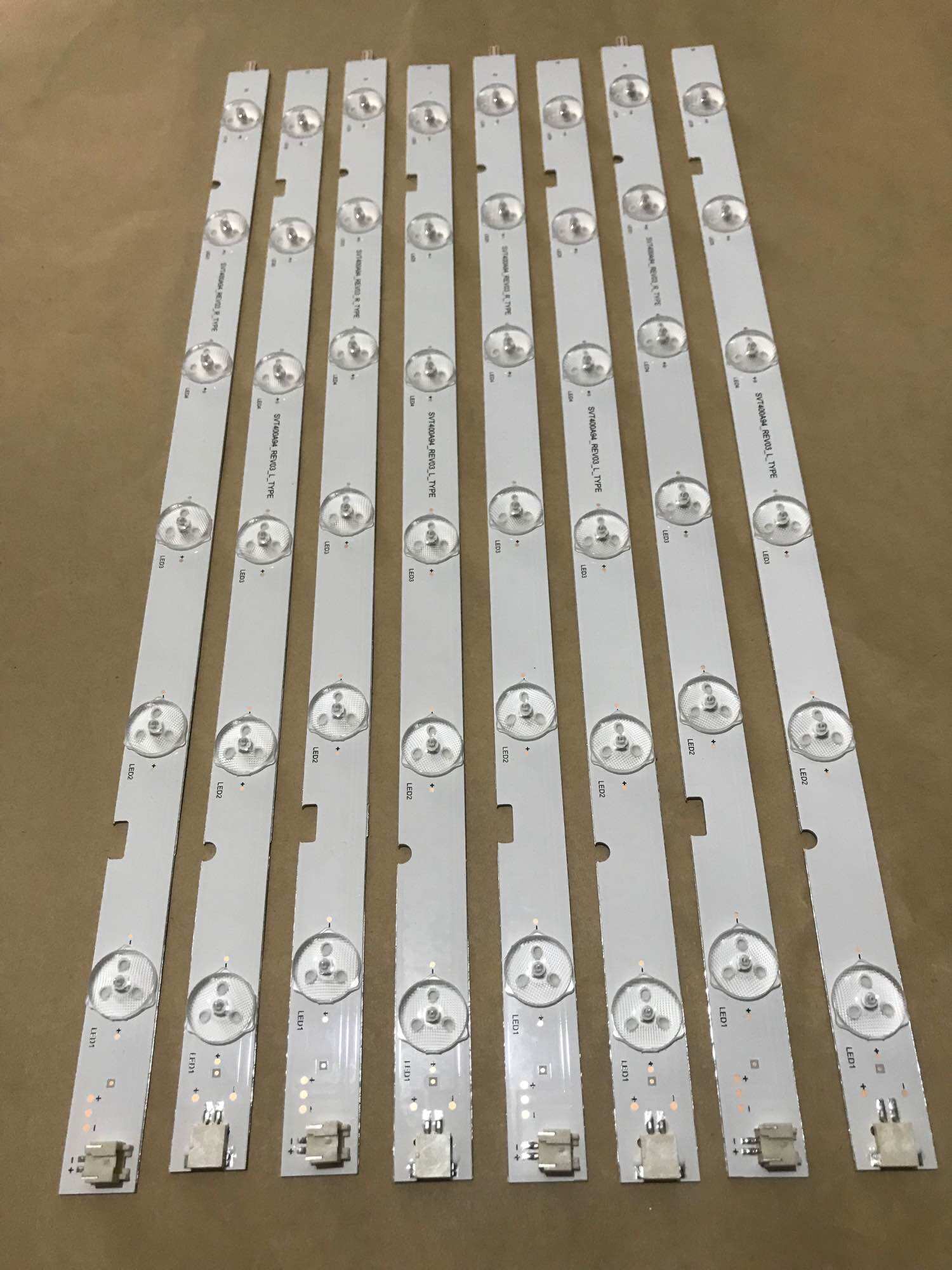 Led toshiba 40l2450/5450 - 39p2300/l4300