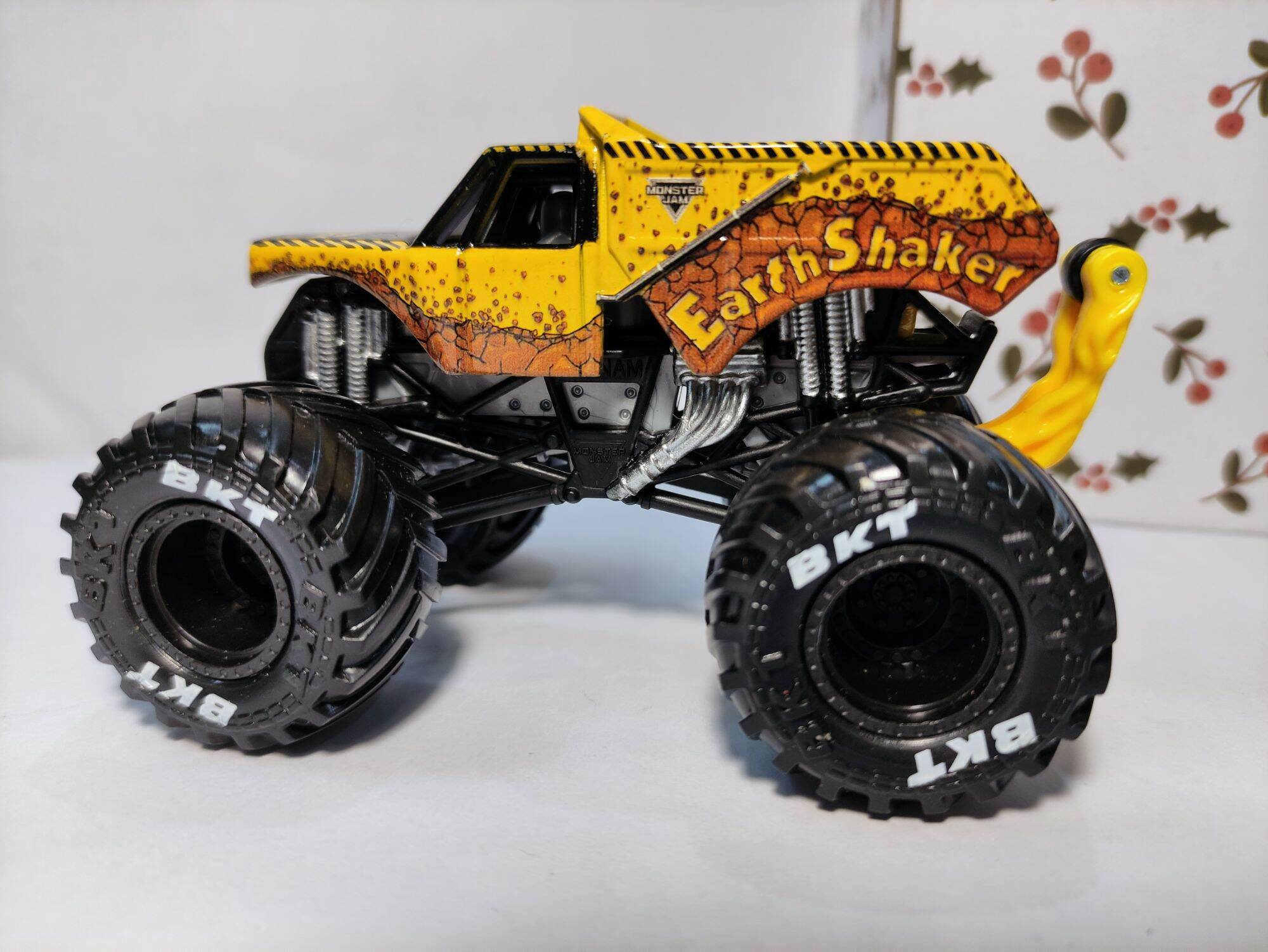 Xe Monster Jam về nhiều mẫu size 1:64