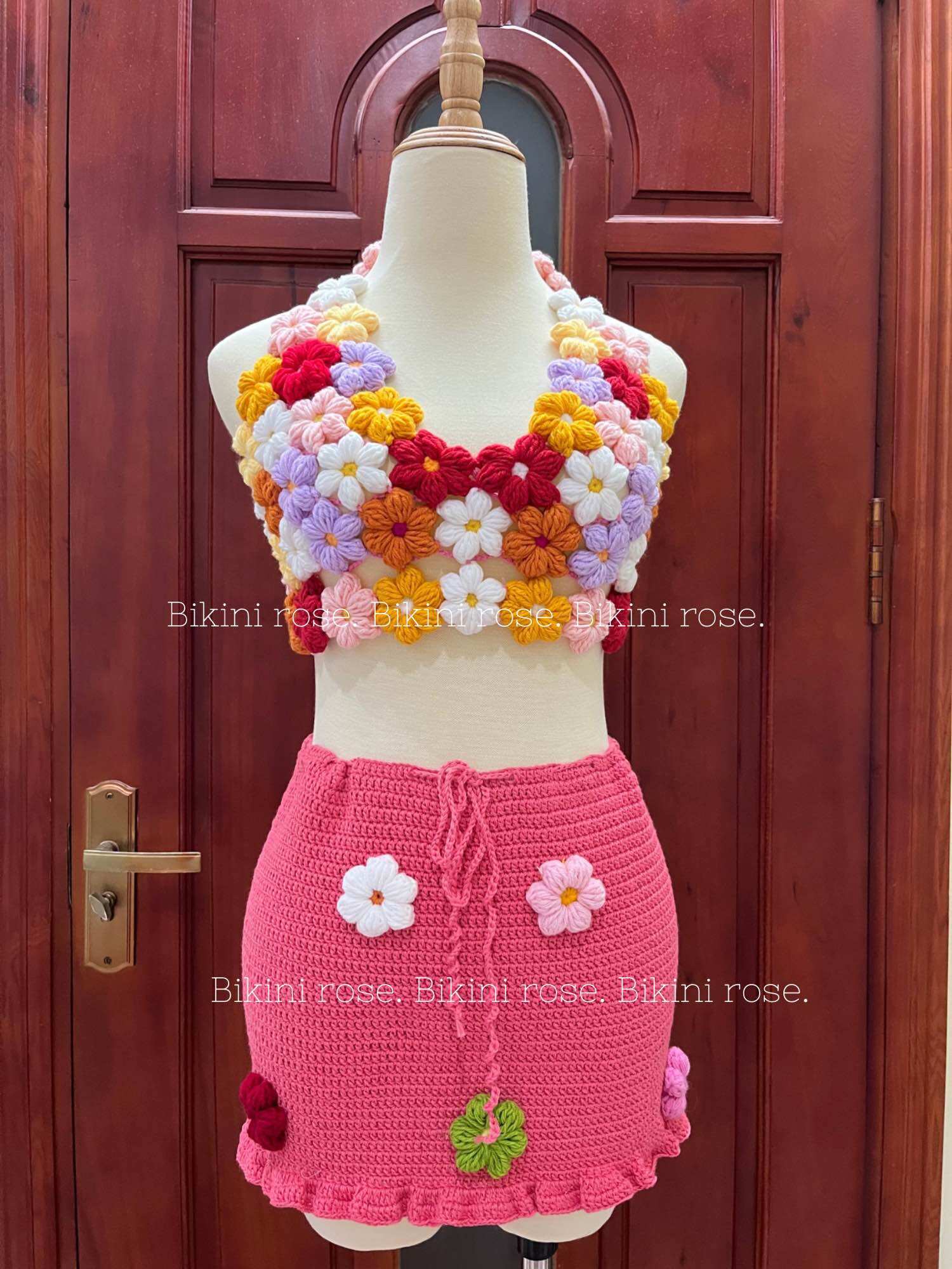 Sét len móc ghép hoa cổ V nhiều màu