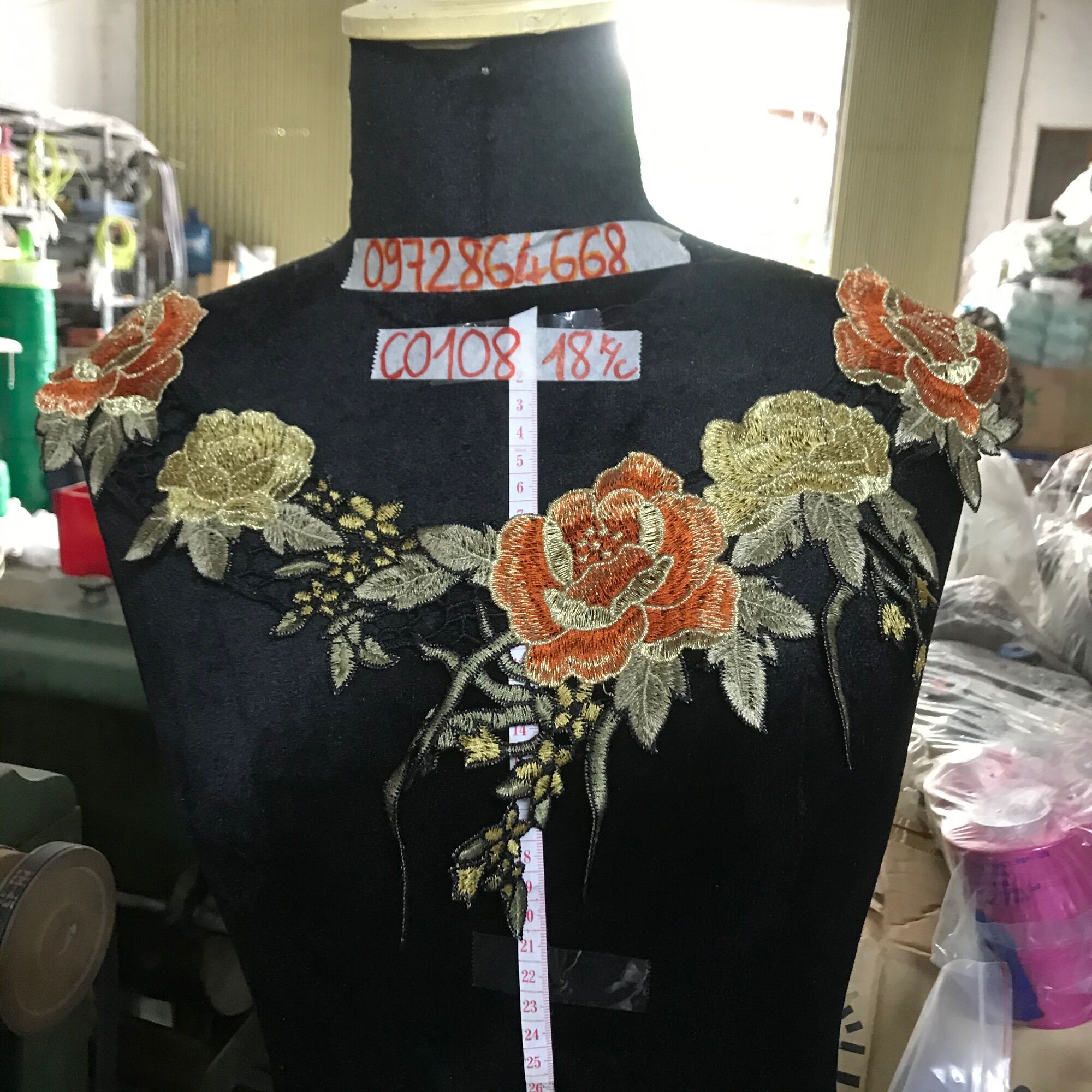 Cổ thêu hoa mã CO108