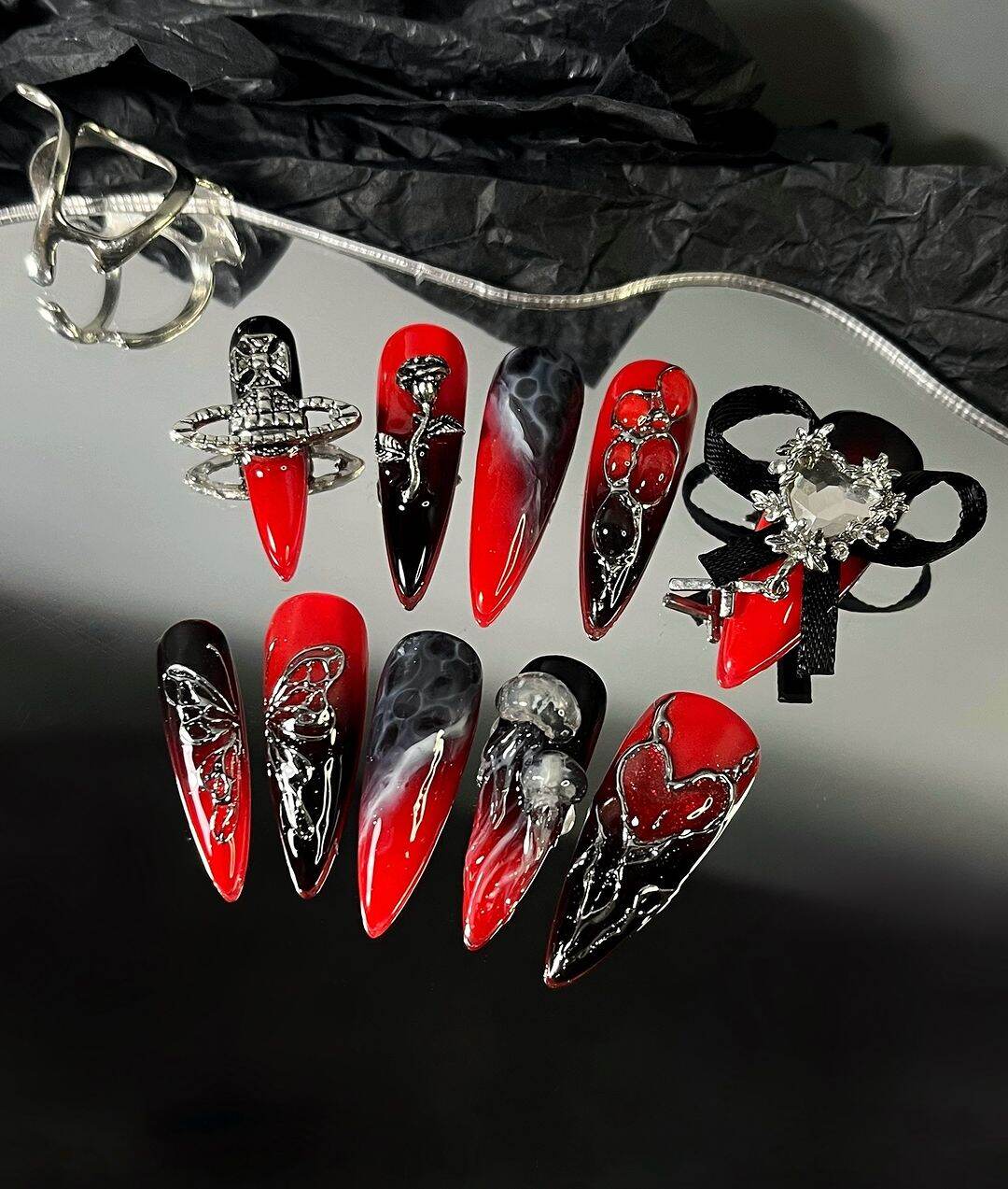 Nailbox thiết kế , from nhọn, nailcá tính màu đỏ , gắn charm cổ điển - 97