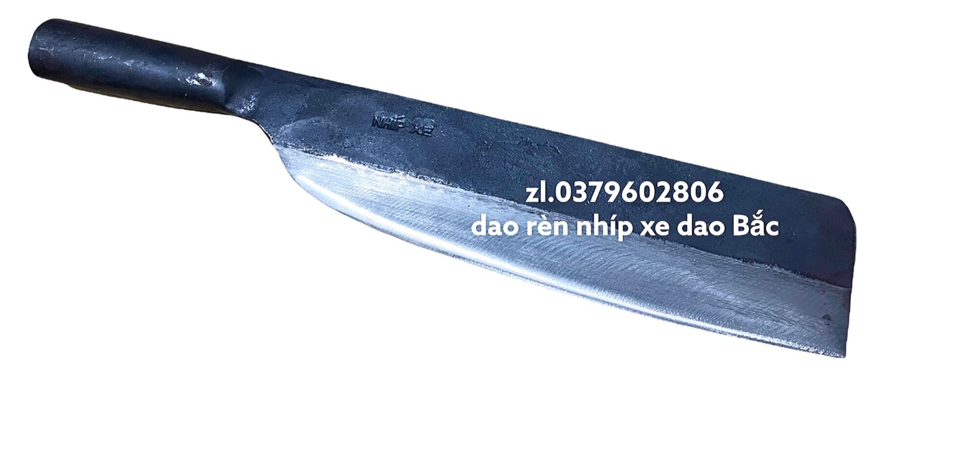 Dao chặt xương chặt nặng