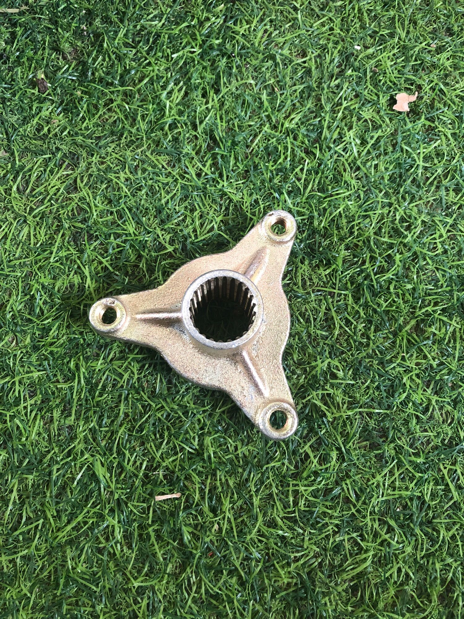 Mai ơ sau 3 ốc chục lỗ 25mm 23 răng