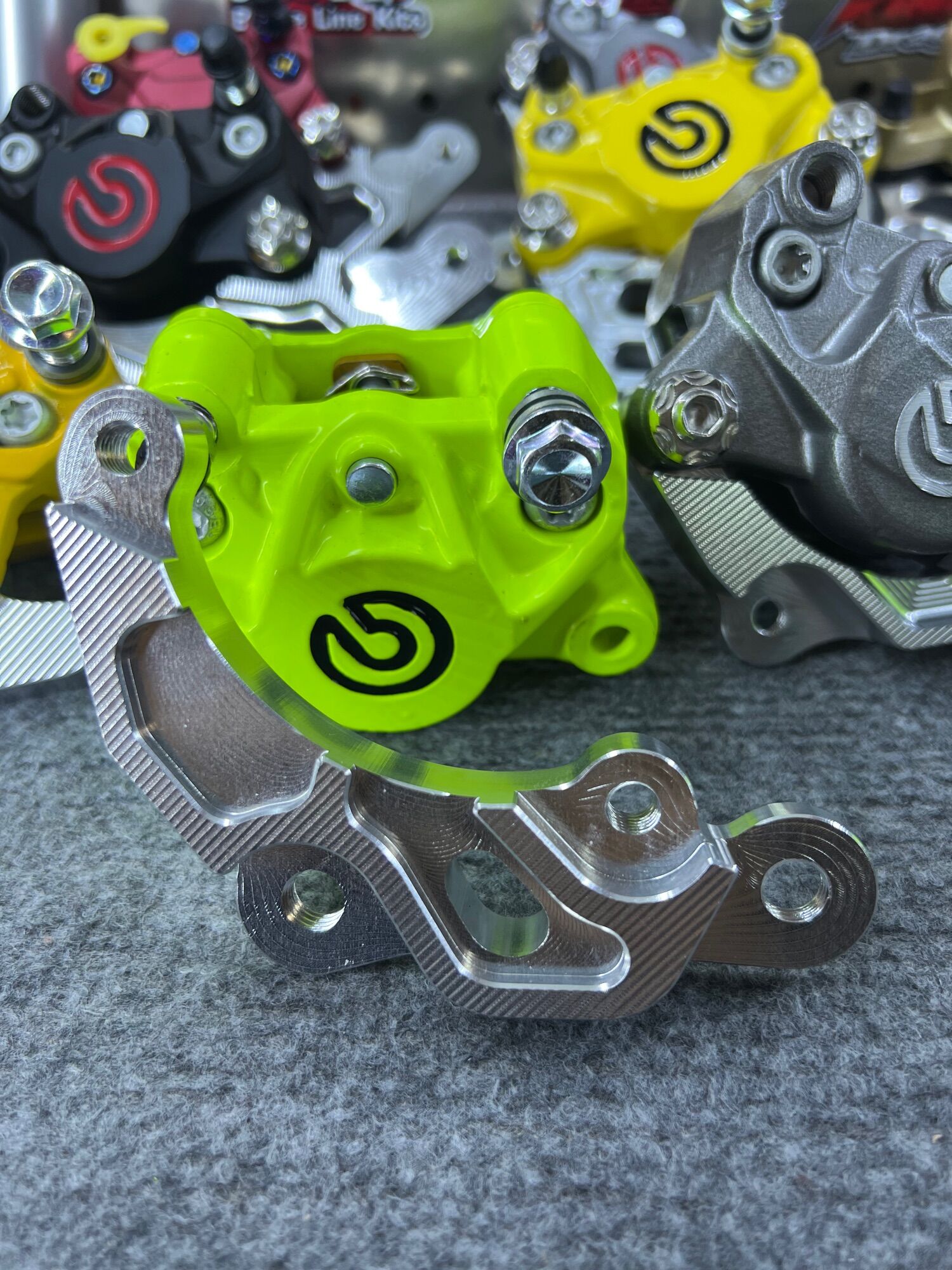 Pát Đĩa Nhôm CNC Bắt Heo Dầu Brembo Ex150 Size 260mm