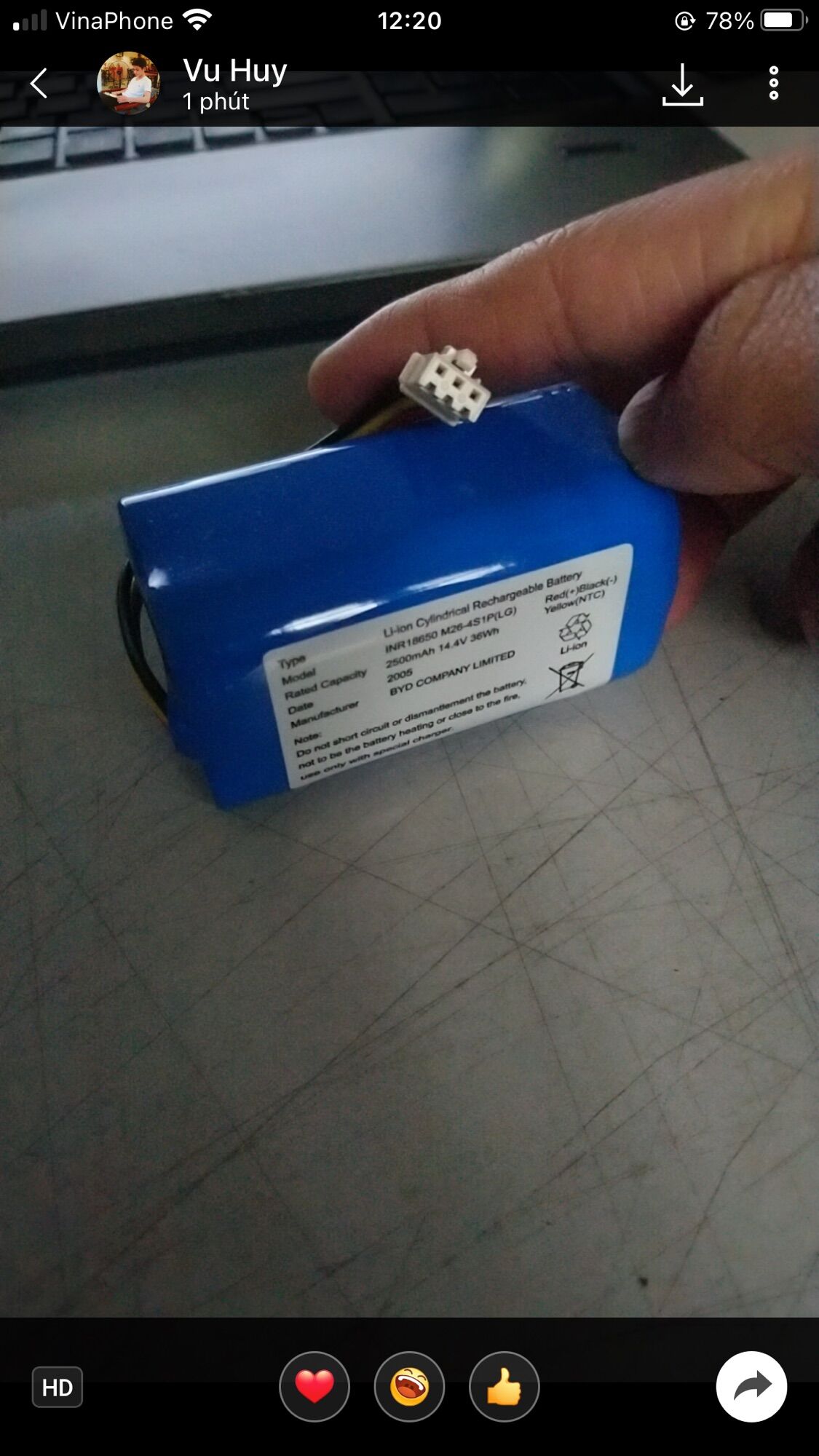 Pin robot lau nhà hút bụi c30b