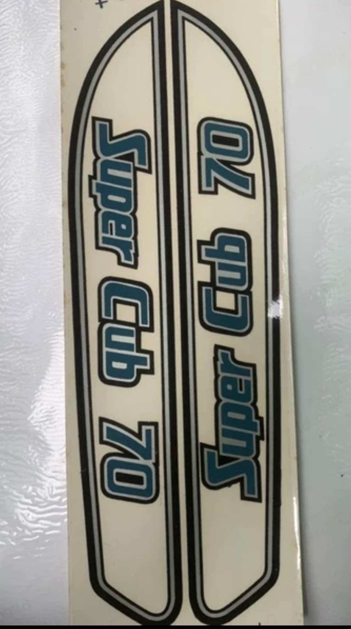 Tem Super Cub 79 máy cánh