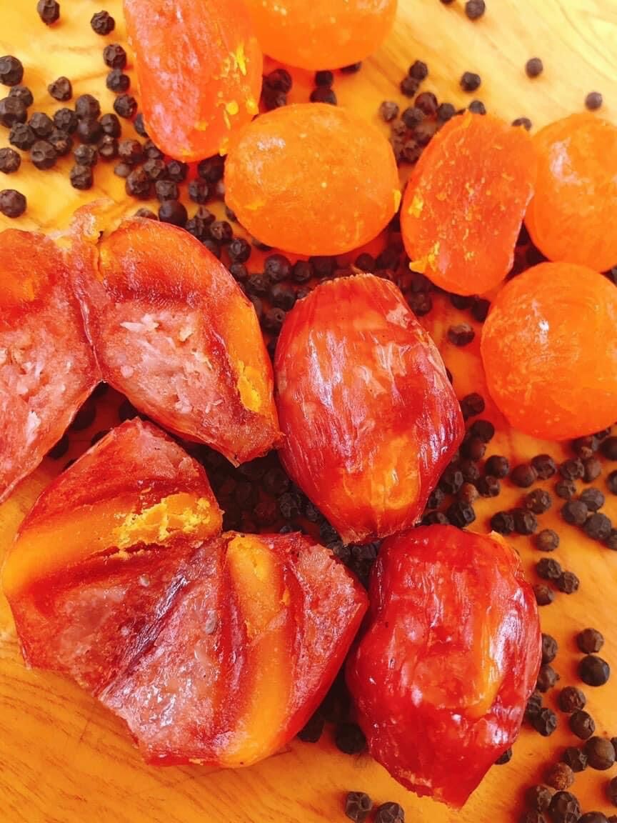 Lạp xưởng hồ lô trứng muối bịch 500gr